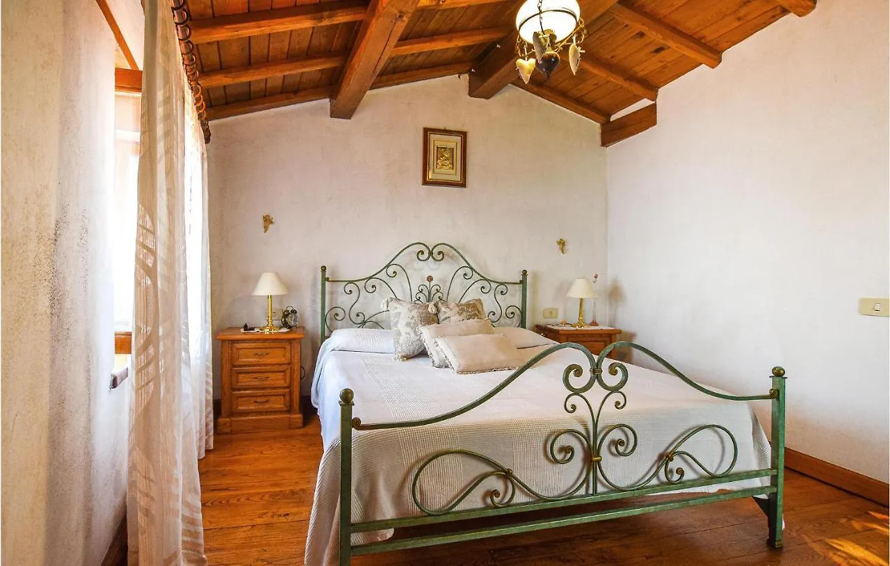 Hébergement de vacances Amazing Home In Camaiore With House Sea View