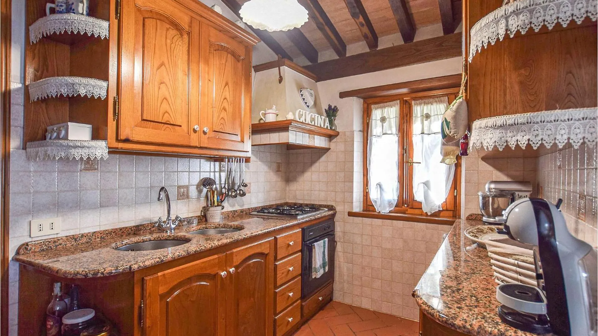 Amazing Home In Camaiore With House Sea View Hébergement de vacances